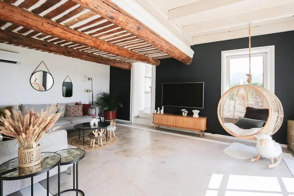 Вилла Superbe Mas Contemporain Au Pied Du Luberon Шеваль Блан  Шеваль Блан